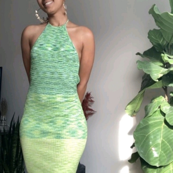 Future Collective Dresses & Skirts - OMBRE TIE NECK KNIT DRESS SIZE M/L